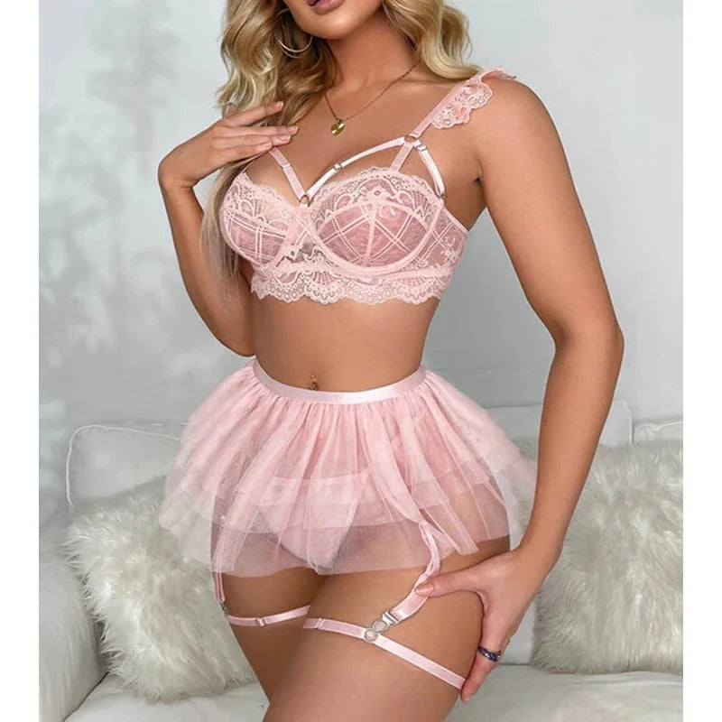 DRIVIKA Three-piece embroidered garter lingerie